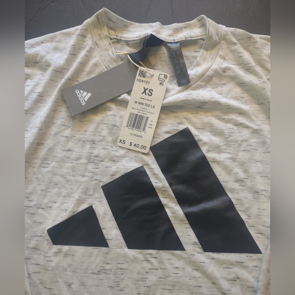 Women's xs adidas grey and black logo long sleeve tee. New with tags. - Picture 4 of 4